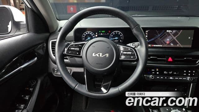 Kia Seltos 2024 — ფოტო 13/20