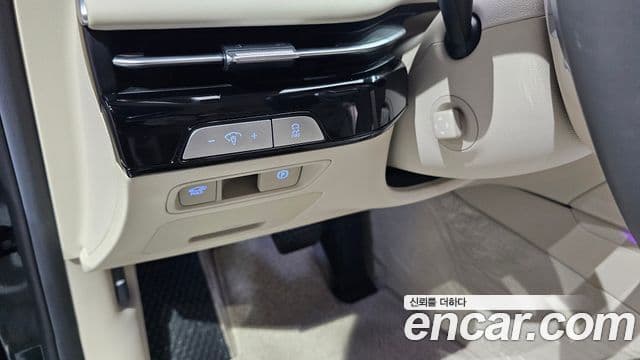 Genesis G80 2024 — Photo 17/30