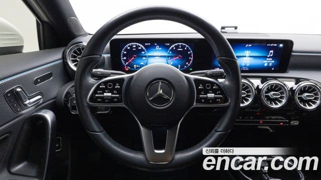 Mercedes-Benz A-Class 2021 — Şəkil 13/19