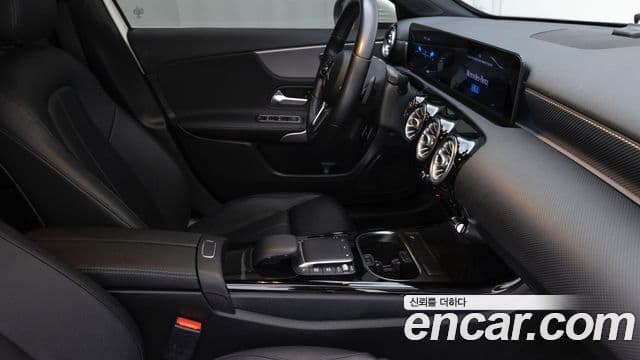 Mercedes-Benz A-Class 2021 — Şəkil 14/19