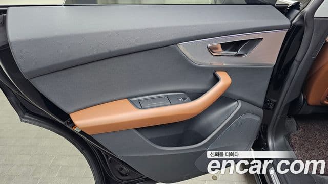Audi Q8 2021 — Photo 27/34