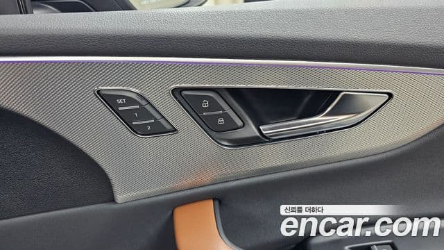 Audi Q8 2021 — Photo 4/34