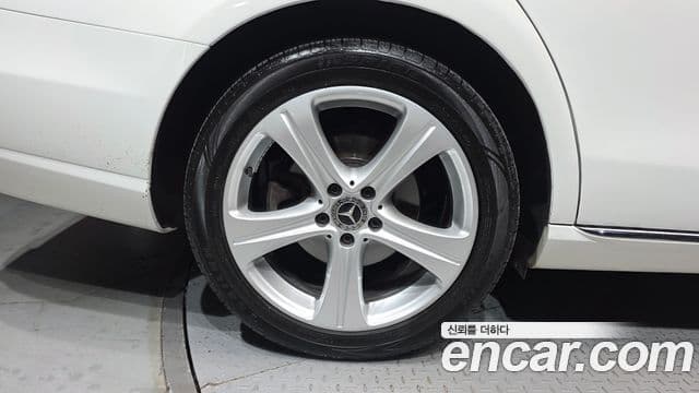 Mercedes-Benz E-Class 2018 — Şəkil 5/20