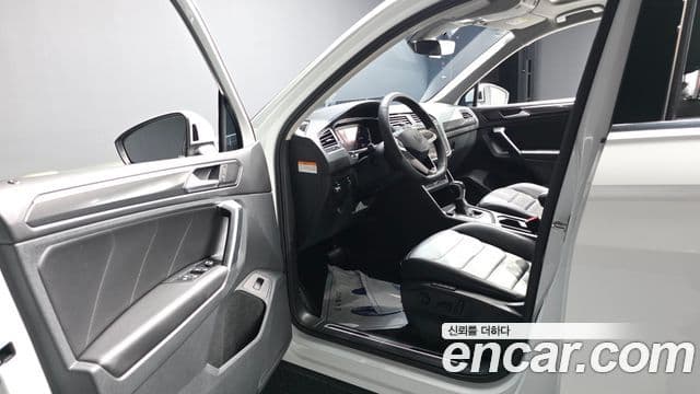 Volkswagen Tiguan 2021 — Şəkil 10/20