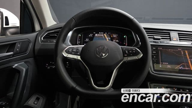 Volkswagen Tiguan 2021 — Şəkil 13/20