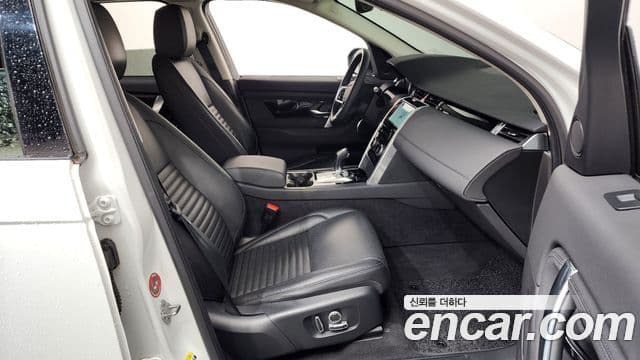 Land Rover Discovery Sport 2021 — ფოტო 11/20