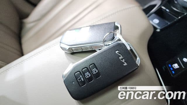 Kia K8 2022 — фото 15 из 20