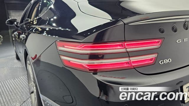 Genesis G80 2020 — Şəkil 24/35