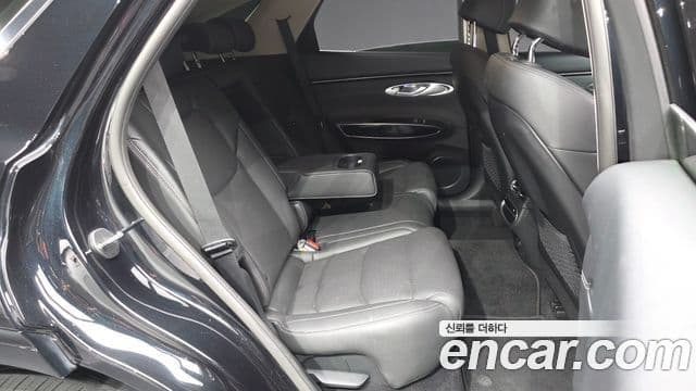 Genesis GV70 2021 — ფოტო 12/20