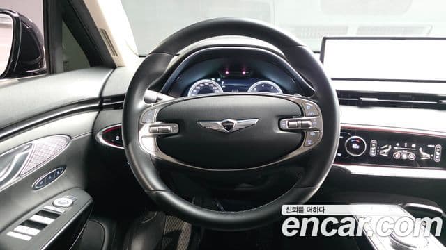 Genesis GV70 2021 — ფოტო 13/20