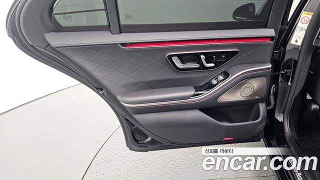 Mercedes-Benz S-Class 2022 — Photo 29/36