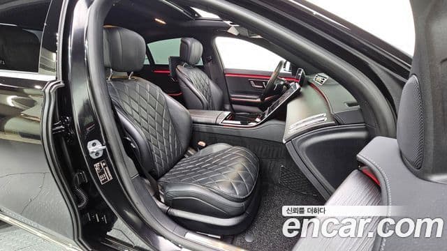 Mercedes-Benz S-Class 2022 — Photo 25/36