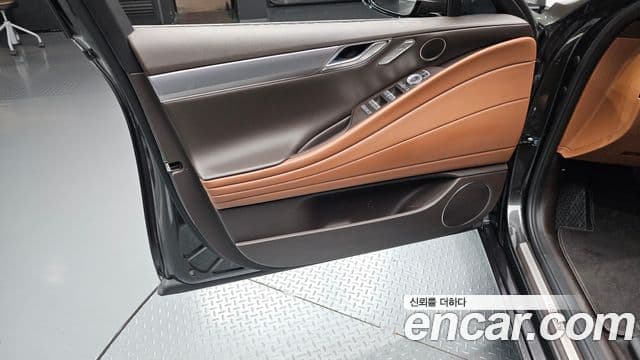 Genesis G80 2023 — Photo 26/35