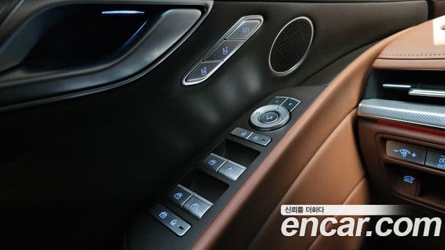 Genesis G80 2023 — Photo 15/35