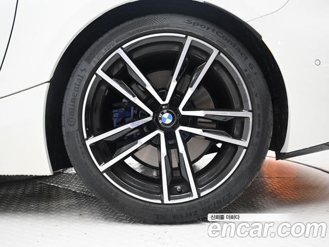 BMW Z4 2025 — ფოტო 4/20