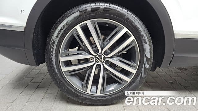 Volkswagen Tiguan 2022 — Şəkil 5/20