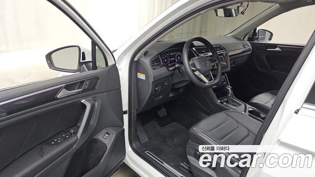 Volkswagen Tiguan 2022 — Şəkil 10/20