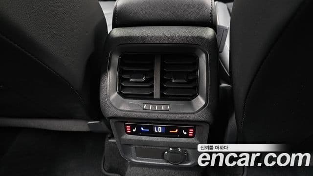 Volkswagen Tiguan 2022 — Şəkil 19/20