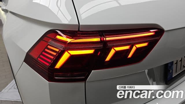 Volkswagen Tiguan 2022 — Photo 5/31