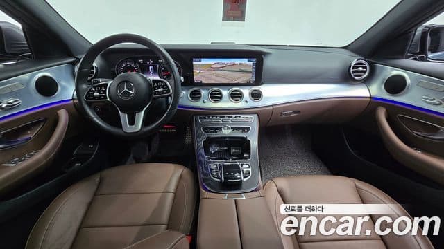 Mercedes-Benz E-Class 2020 — Фото 6/20