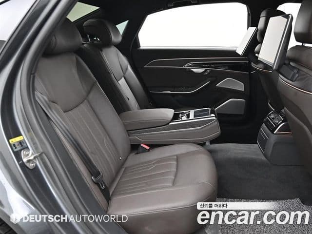 Audi A8 2022 — Şəkil 11/20
