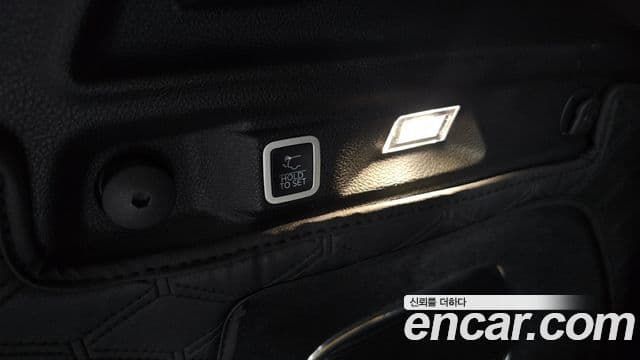 Jeep Grand Cherokee 2022 — Photo 27/31