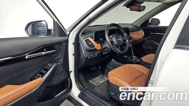 Kia Seltos 2024 — фото 10 из 20