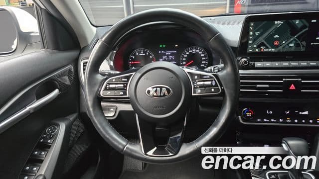 Kia Seltos 2020 — Şəkil 13/20