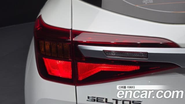 Kia Seltos 2020 — Photo 10/32