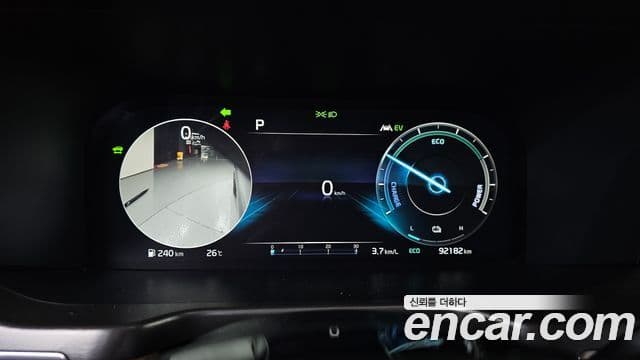 Kia Sorento 2022 — Şəkil 8/20