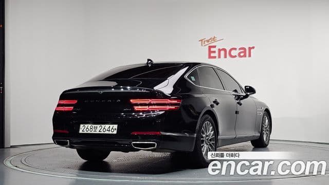 Genesis Electrified G80 2021 — фото 1 из 20