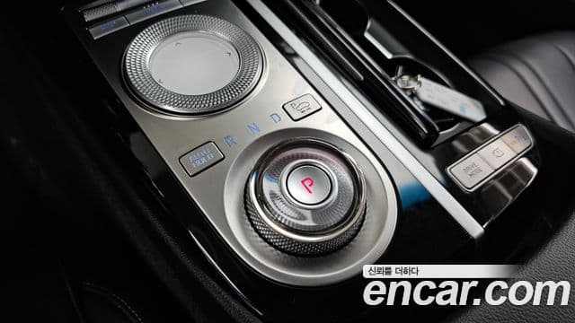 Genesis Electrified G80 2021 — фото 8 из 20