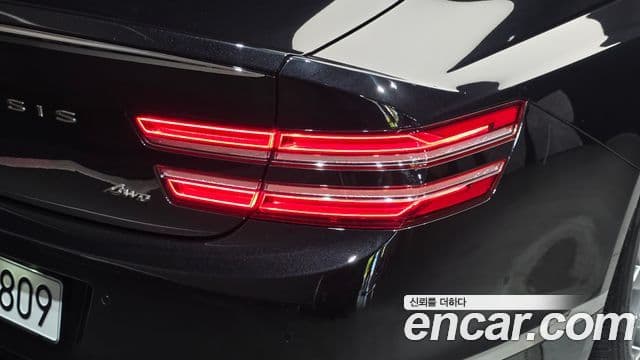 Genesis G80 2023 — Photo 10/35