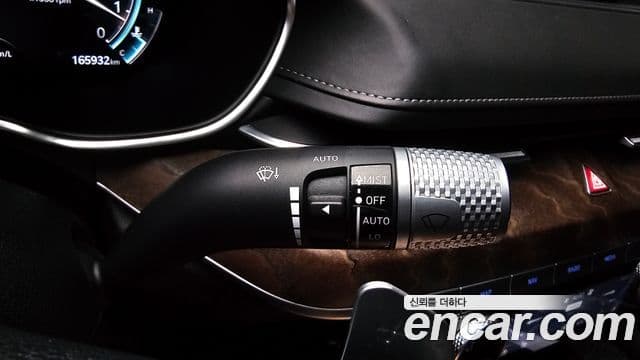 Genesis G80 2023 — Photo 2/35