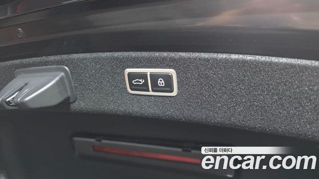 Genesis G80 2023 — Photo 29/35