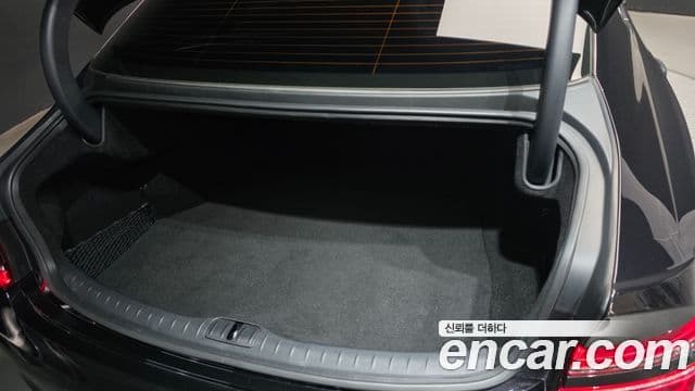 Genesis G80 2023 — Photo 32/35