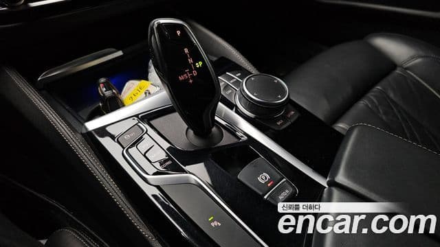 BMW 5 Series 2020 — Фото 9/20