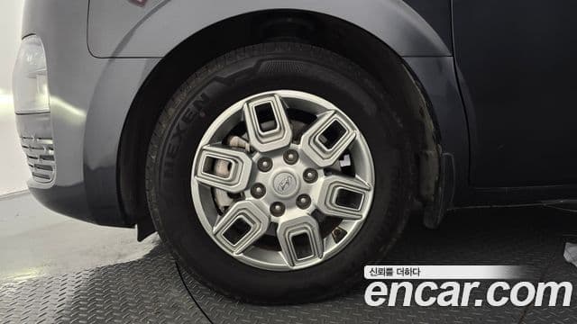 Hyundai Staria 2023 — фото 5 из 20