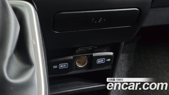 Hyundai Staria 2023 — фото 14 из 20