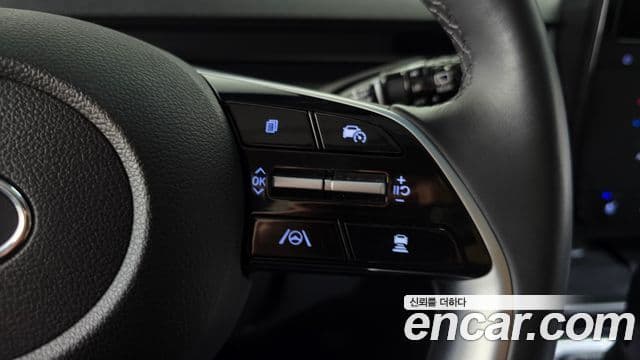 Hyundai Staria 2023 — ფოტო 19/20