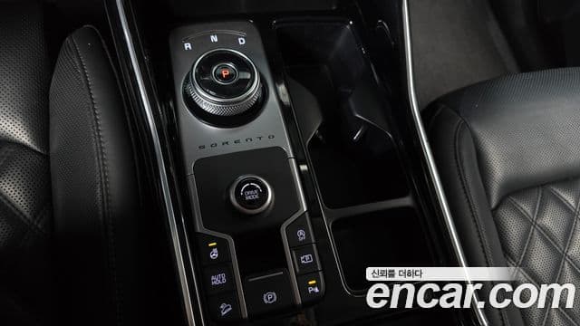 Kia Sorento 2022 — Фото 9/20