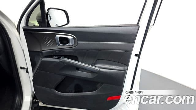 Kia Sorento 2022 — Şəkil 19/31