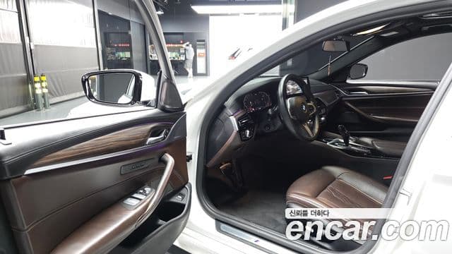BMW 5 Series 2020 — Şəkil 10/20