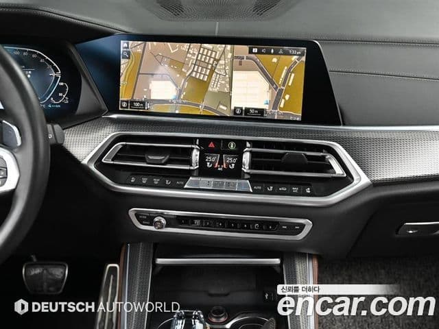 BMW X5 2020 — ფოტო 14/20