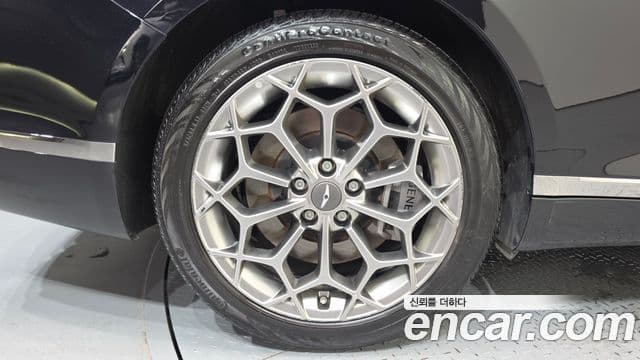 Genesis Electrified G80 2023 — Şəkil 5/20