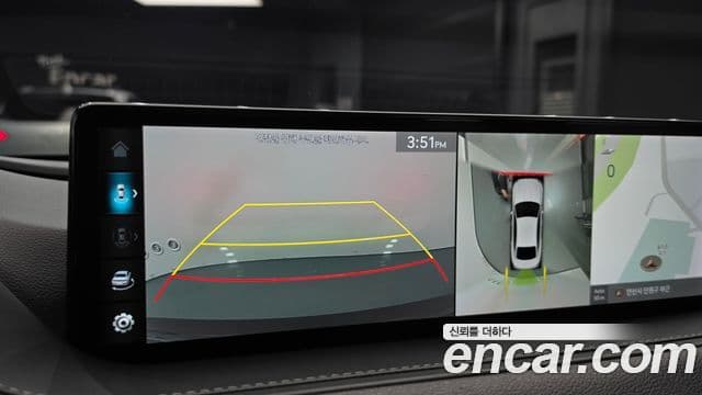 Genesis Electrified G80 2023 — фото 15 из 20