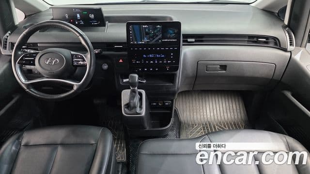 Hyundai Staria 2022 — ფოტო 7/20
