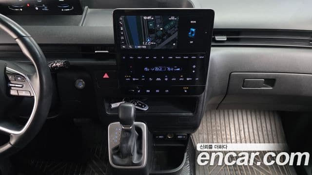 Hyundai Staria 2022 — ფოტო 15/20