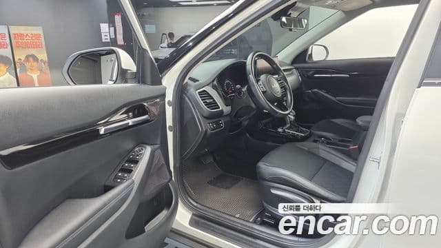 Kia Seltos 2021 — ფოტო 10/20