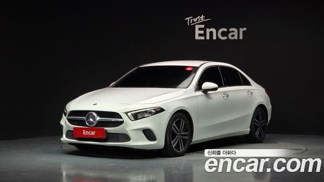 Mercedes-Benz A-Class 2021 — ფოტო 1/20
